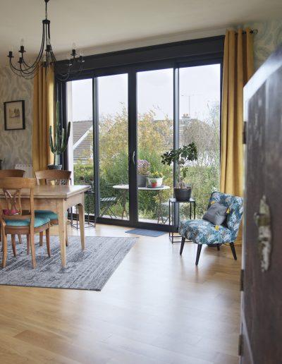 Décoration d'un salon-salle à manger à Caen - Tapis sous la table, par CREA DECO, Décoratrice UFDI à Honfleur, Deauville, Caen - 14