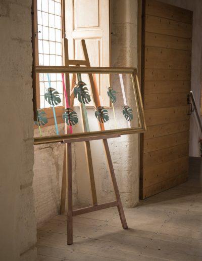 Décoration mariage thème tropical et coloré au Logis La Baronnie à Douvres la Délivrande - détail plan de table création originale et sur-mesure © Capture Photographie - Lou Chevallier, par CREA DECO, Décoratrice UFDI à Honfleur, Deauville, Caen - 14
